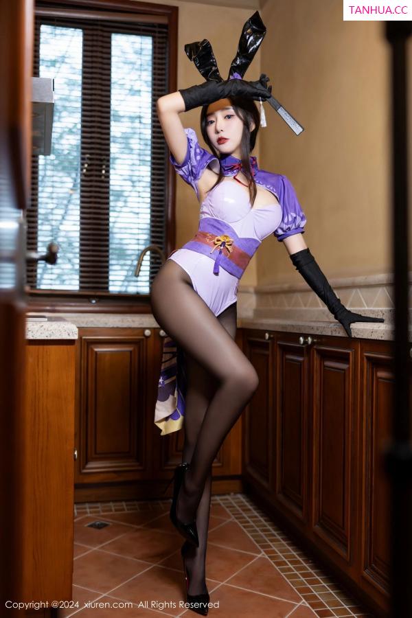 王馨瑶  [XiuRen]高清写真图 2024.05.17 No.8562 王馨瑶yanni 黑丝美腿第24张图片